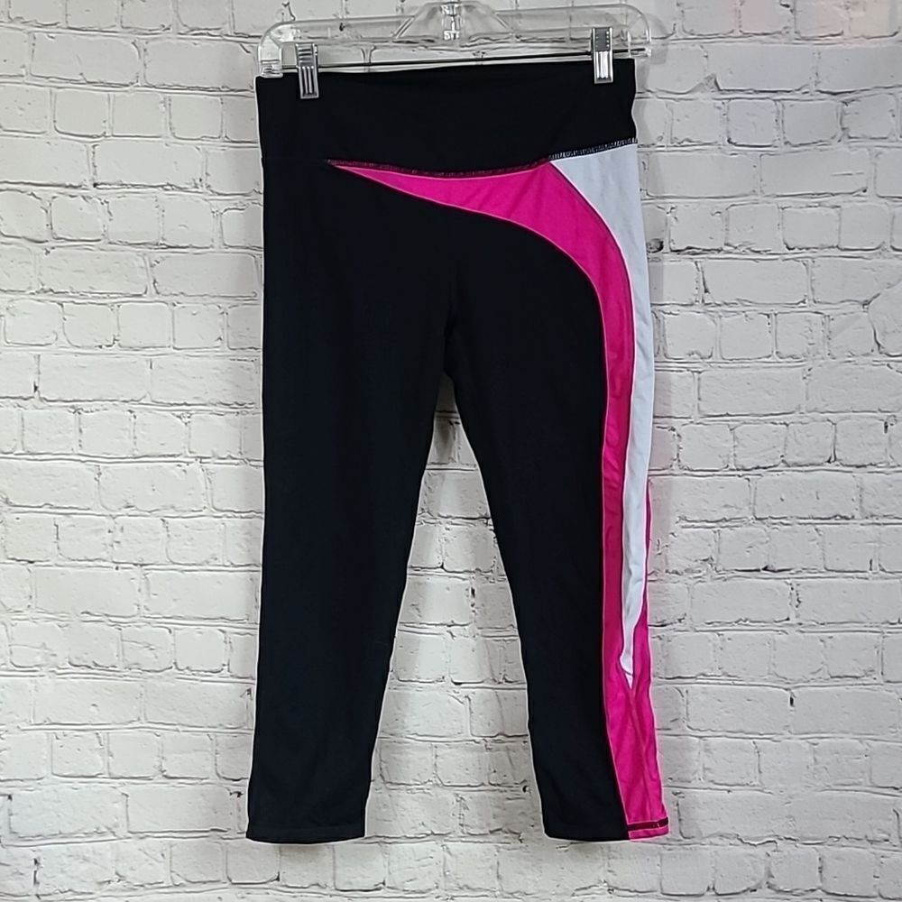 Fabletics PowerHold Capri Leggings S Black Pink Colorblock Pocket Compression - Picture 10 of 10